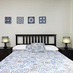 Live Basilica & Balcony Apartment *